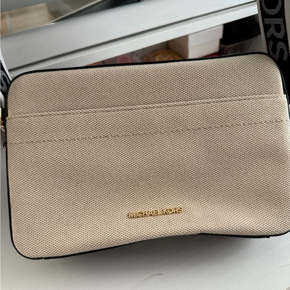 Michael Kors Crossbody Bag